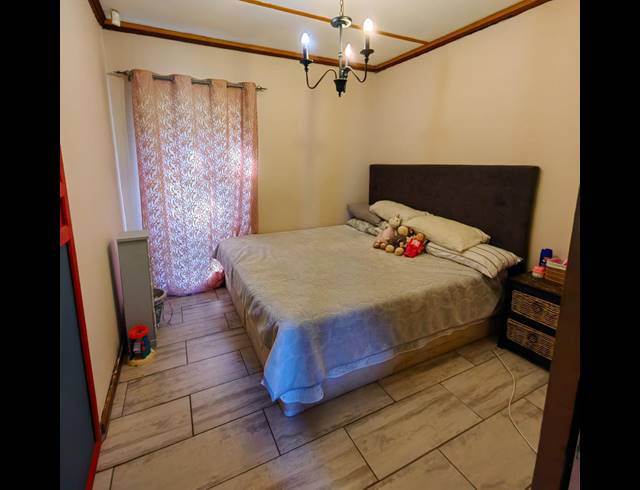 4 BEDROOM HOUSE FOR SALE IN SIGNAL HILL